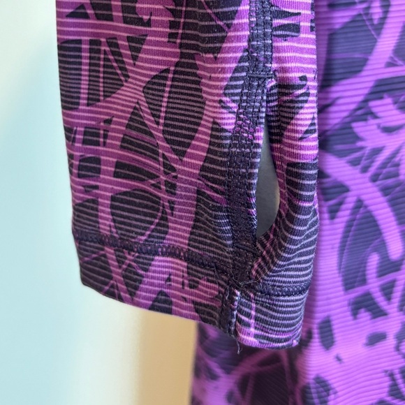 Adidas Women's TechFit Performance Long Sleeve Top Purple Splatter Size S - Picture 3 of 6